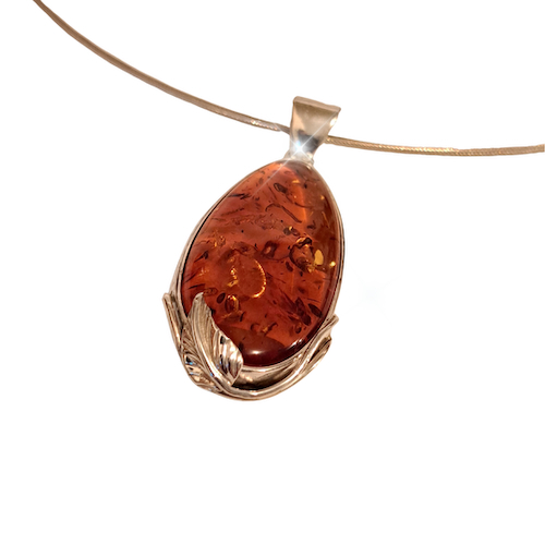 Click to view detail for HW-4024 Pendant, Large Oval Amber, Silver Leaf $92